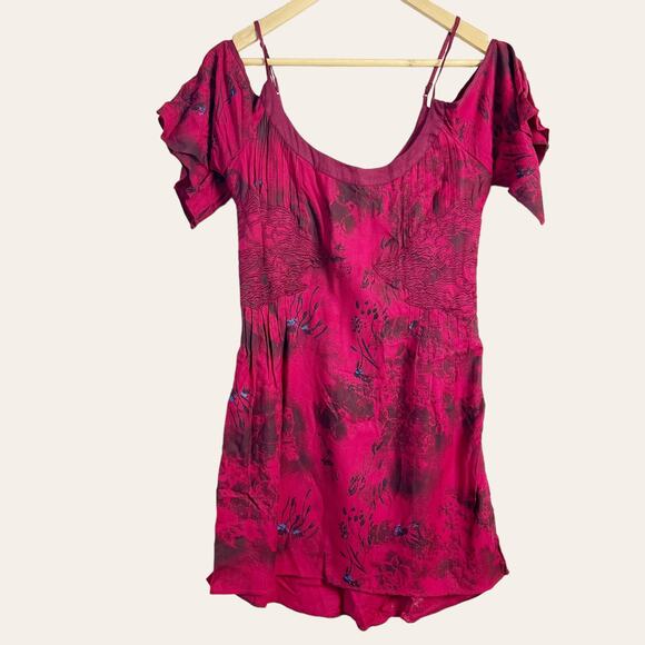 Free People Dresses & Skirts - Free People Red Cold-Shoulder Floral Abstract Mini Dress Size 4